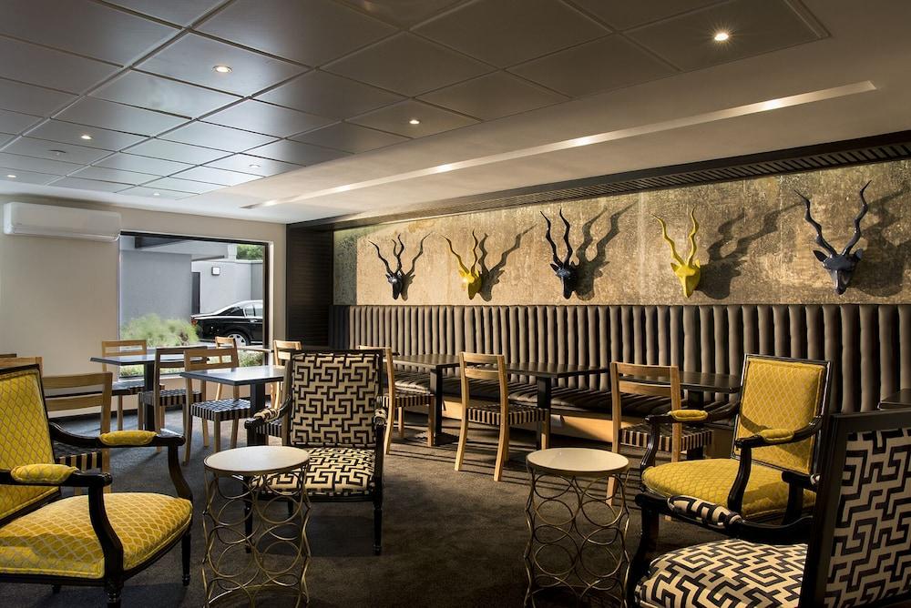 The Max Hotel Sandton Joanesburgo Exterior foto