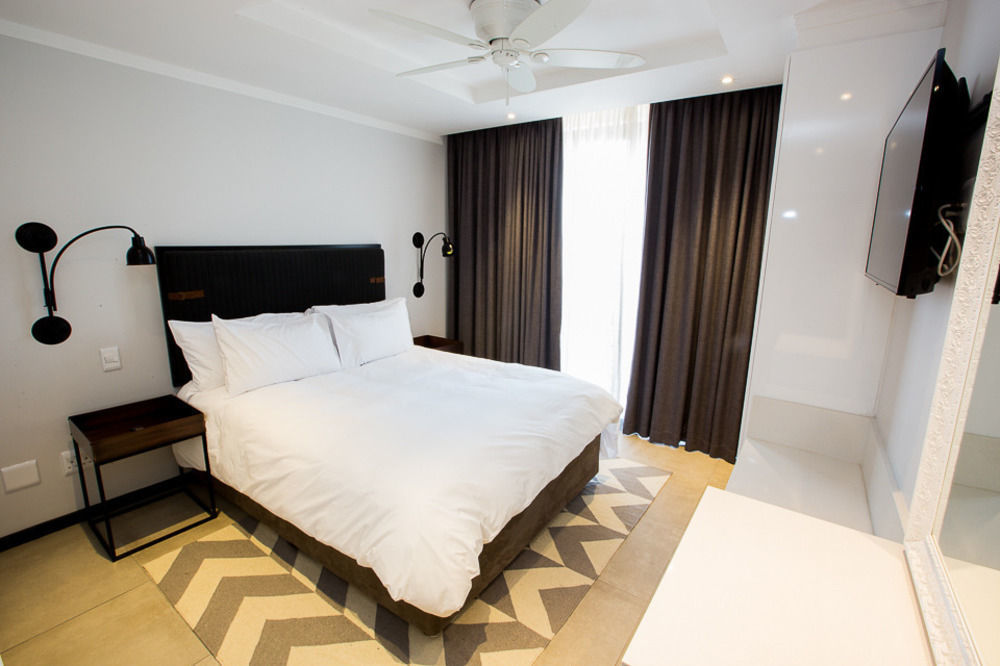 The Max Hotel Sandton Joanesburgo Exterior foto
