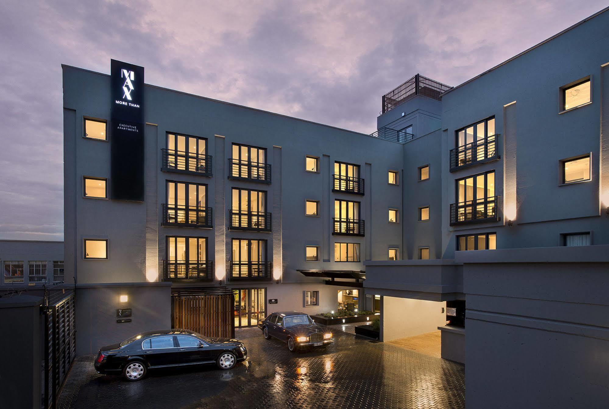 The Max Hotel Sandton Joanesburgo Exterior foto
